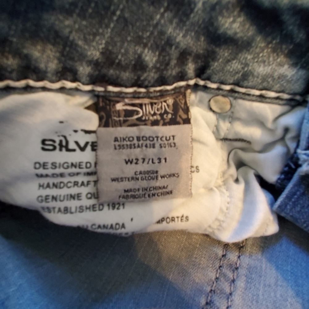 Silver Jeans Women's Aiko Bootcut Jeans Size 27 x 31, Medium Blue Wash - Picture 7 of 8